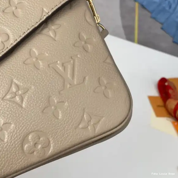 Rep ladies VUITTON MÉTIS POCHETTE LOUIS 0510